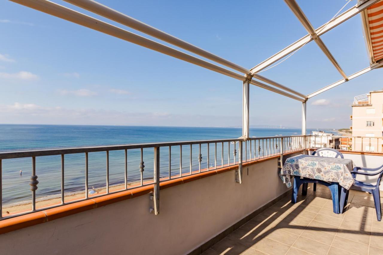 Le Terrazze Villa Follonica Bagian luar foto